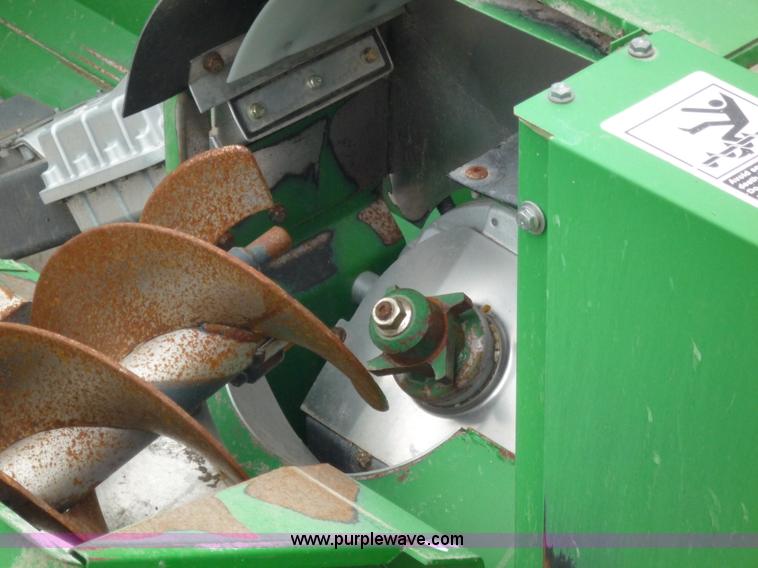 image for item 2952 2005 John Deere 9760 STS combine