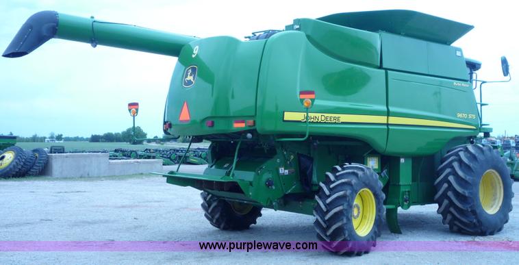 image for item 2953 2008 John Deere 9670 STS combine