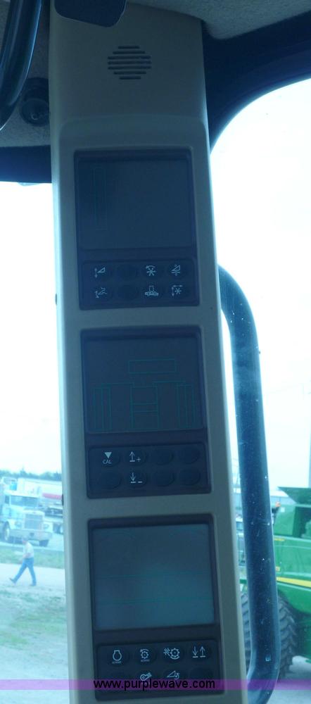 image for item 2953 2008 John Deere 9670 STS combine