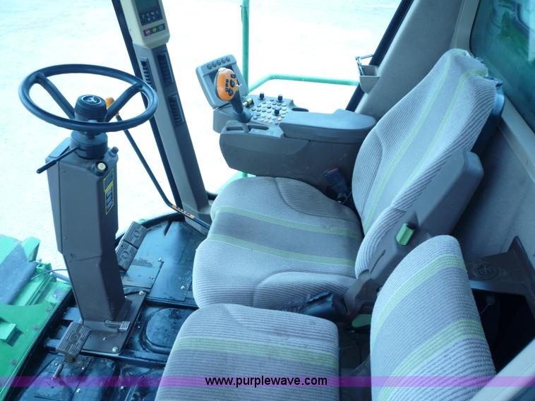 image for item 2953 2008 John Deere 9670 STS combine