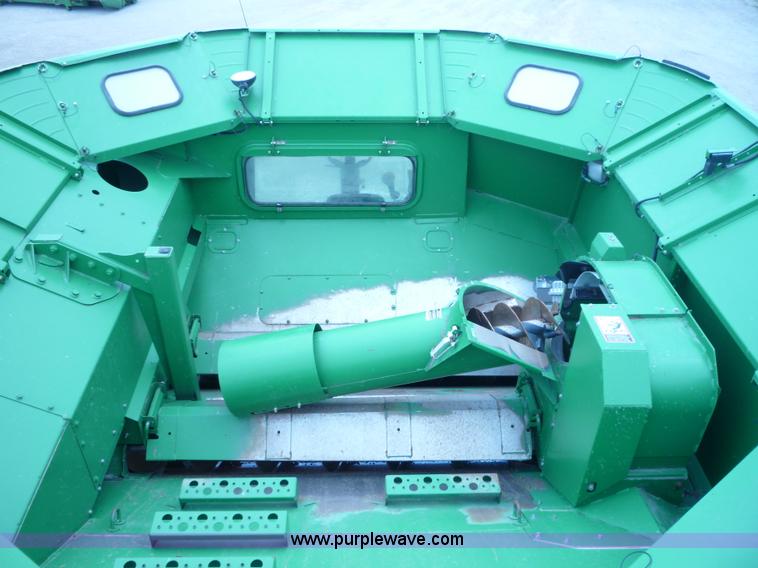 image for item 2953 2008 John Deere 9670 STS combine