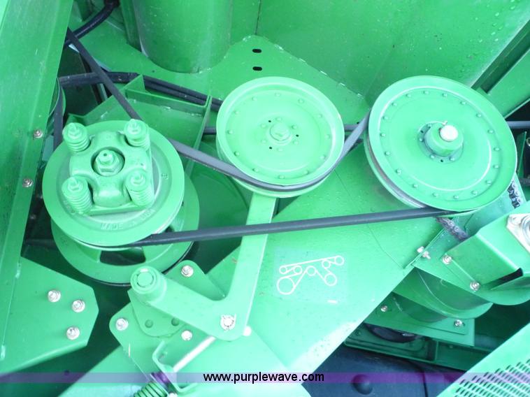 image for item 2953 2008 John Deere 9670 STS combine