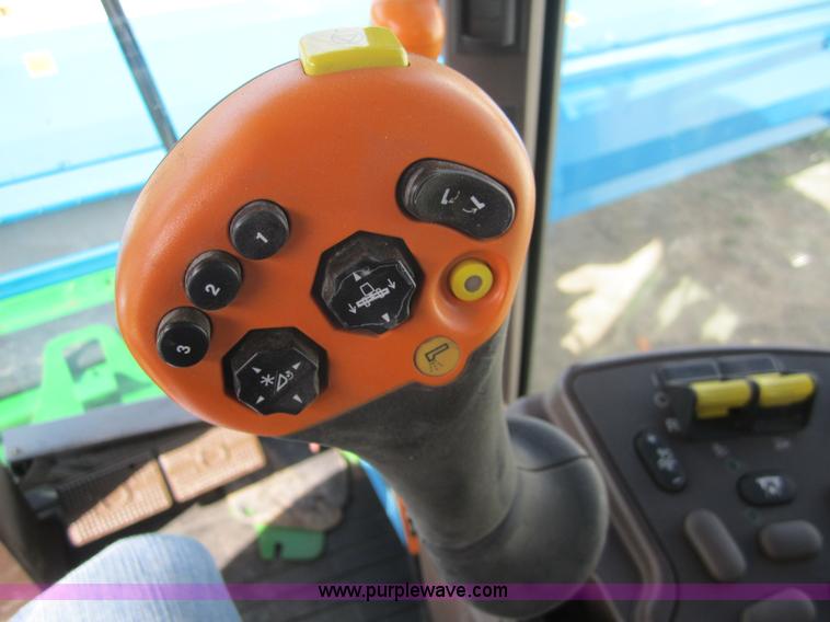 image for item 2961 2004 John Deere 9660 STS combine