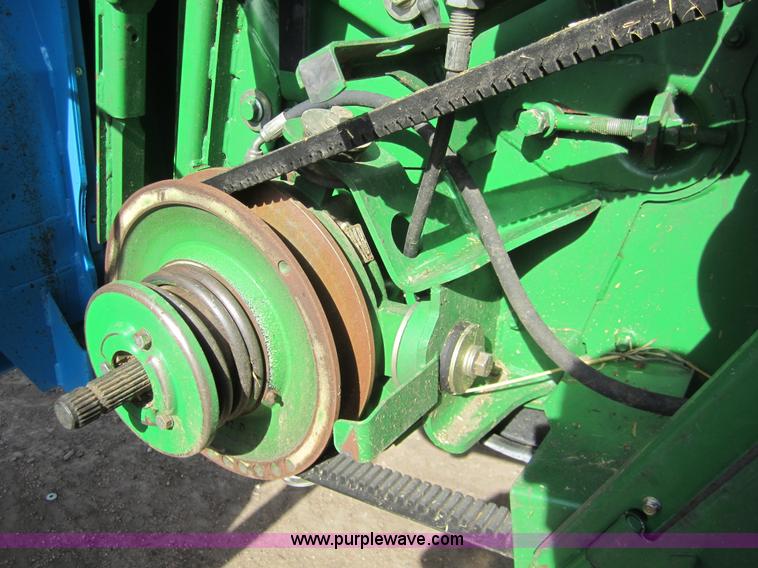 image for item 2961 2004 John Deere 9660 STS combine