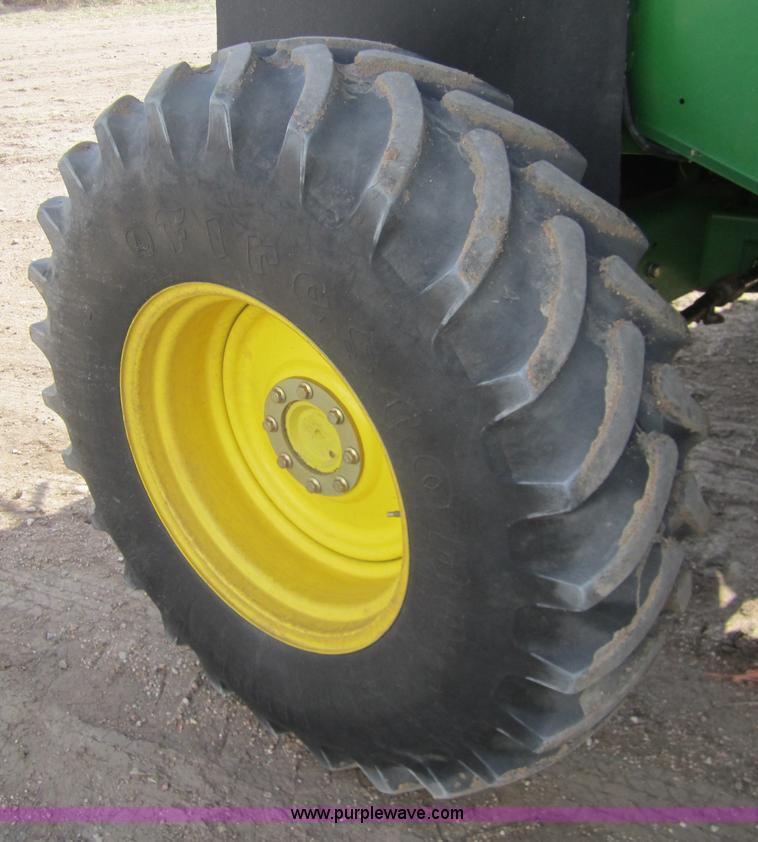 image for item 2961 2004 John Deere 9660 STS combine