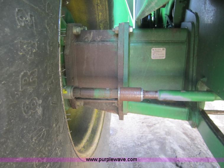 image for item 2961 2004 John Deere 9660 STS combine