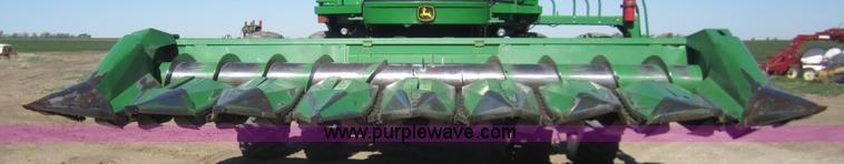 image for item 2964 1983 John Deere 853A row crop header
