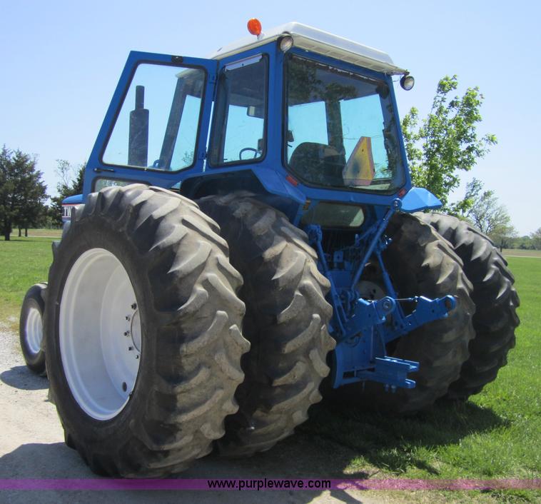 image for item 3000 1980 Ford TW-30 tractor