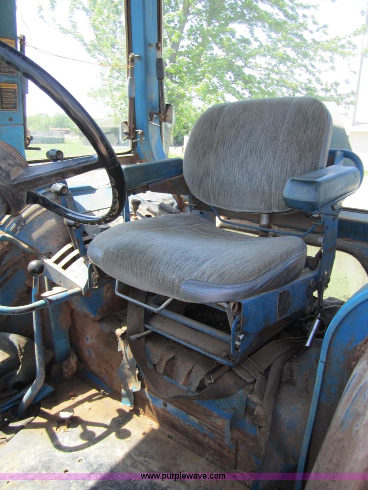 image for item 3000 1980 Ford TW-30 tractor