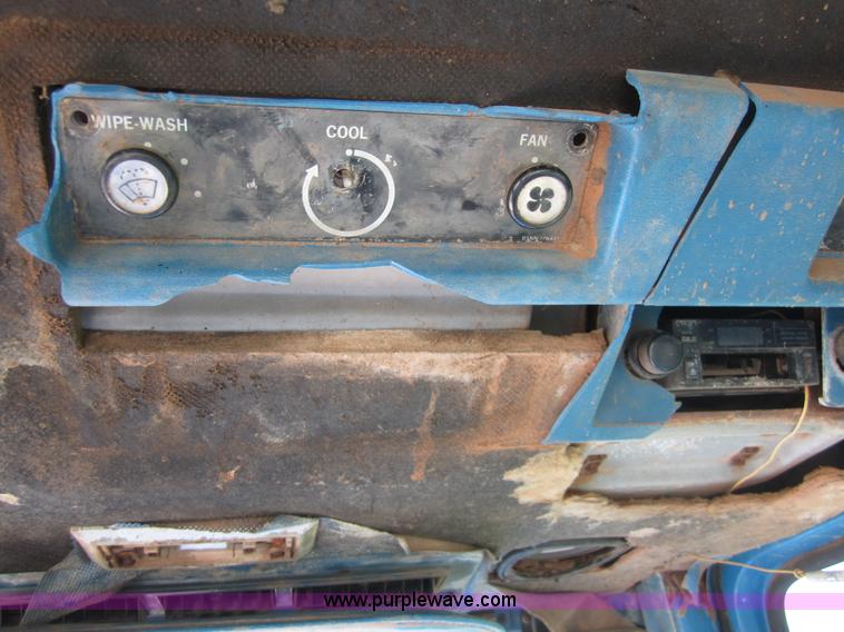 image for item 3000 1980 Ford TW-30 tractor