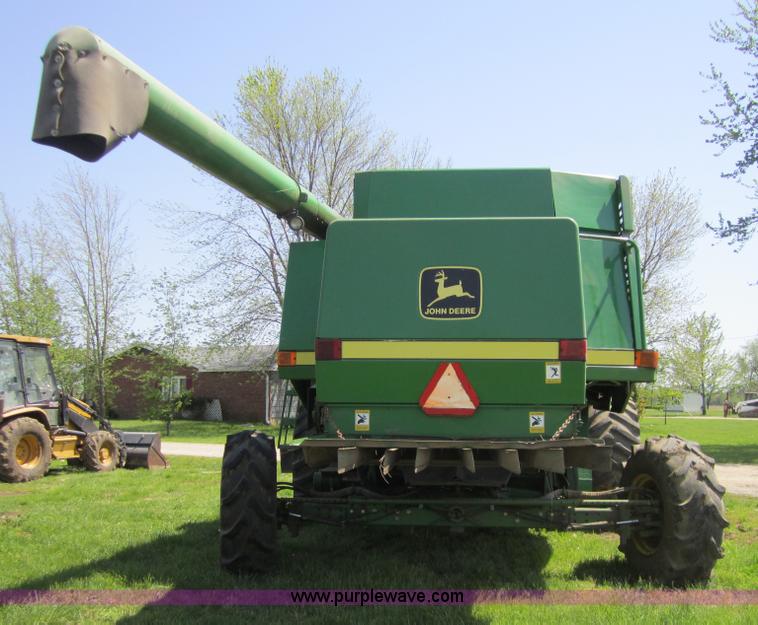 image for item 3003 1990 John Deere 9600 combine