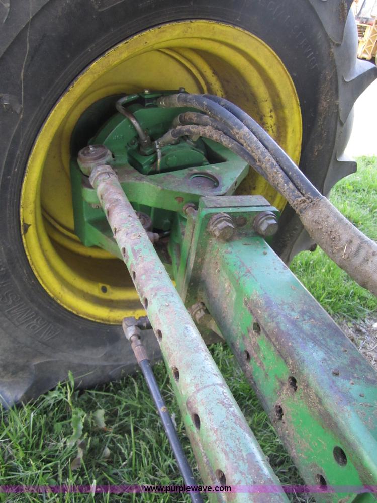 image for item 3003 1990 John Deere 9600 combine