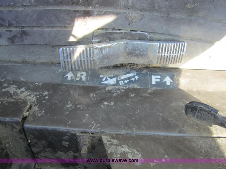 image for item 3003 1990 John Deere 9600 combine