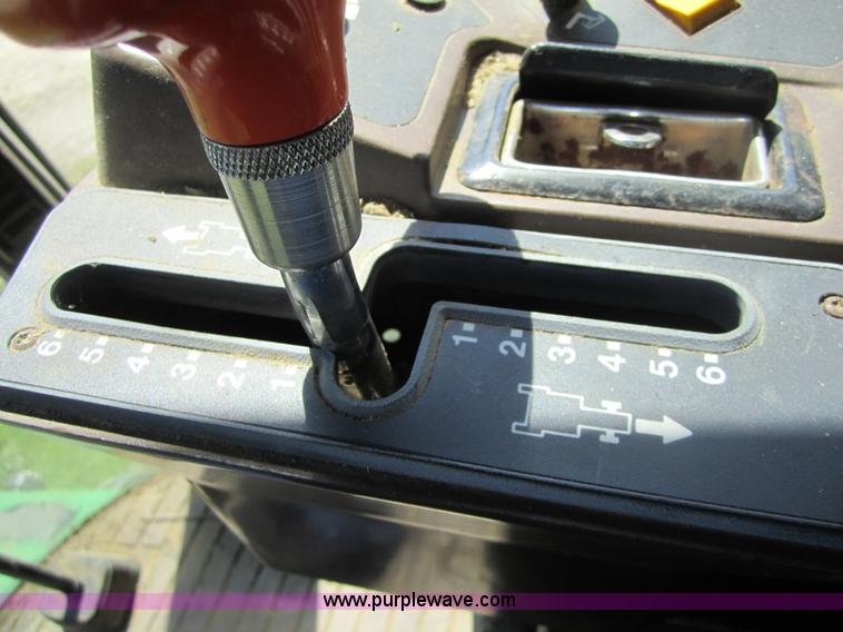 image for item 3003 1990 John Deere 9600 combine