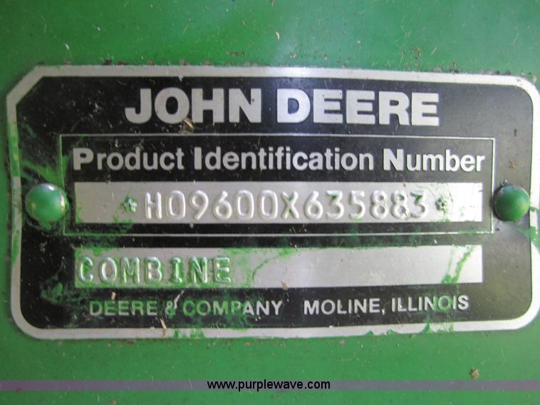image for item 3003 1990 John Deere 9600 combine