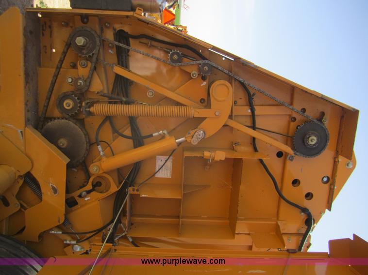 image for item 3083 2005 Vermeer 605M baler