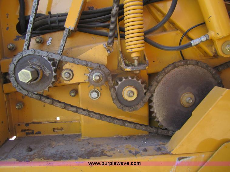 image for item 3083 2005 Vermeer 605M baler