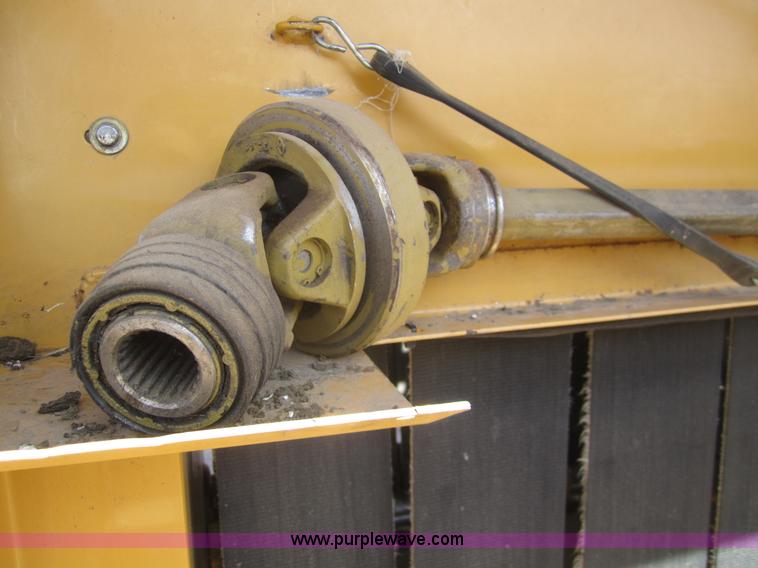 image for item 3083 2005 Vermeer 605M baler