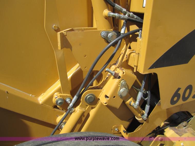 image for item 3083 2005 Vermeer 605M baler