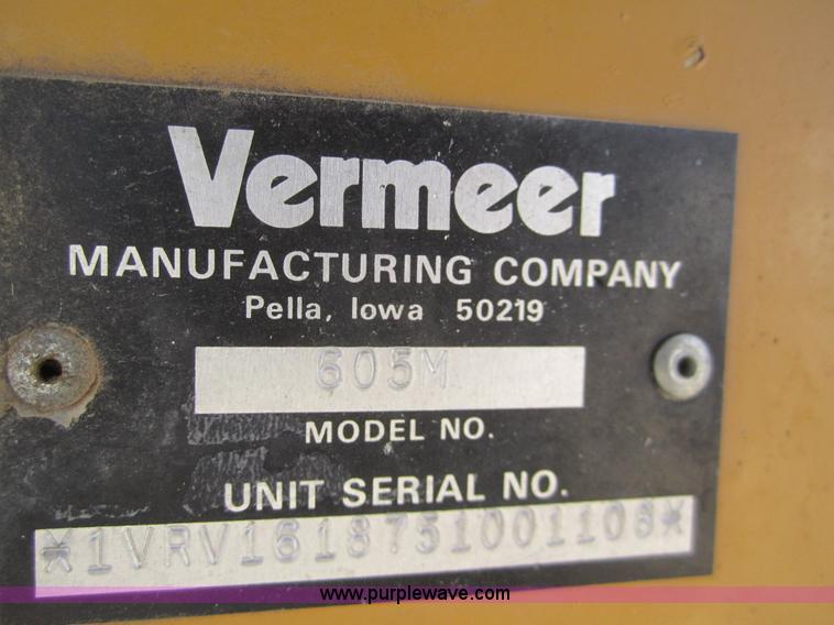 image for item 3083 2005 Vermeer 605M baler