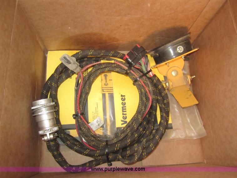 image for item 3083 2005 Vermeer 605M baler