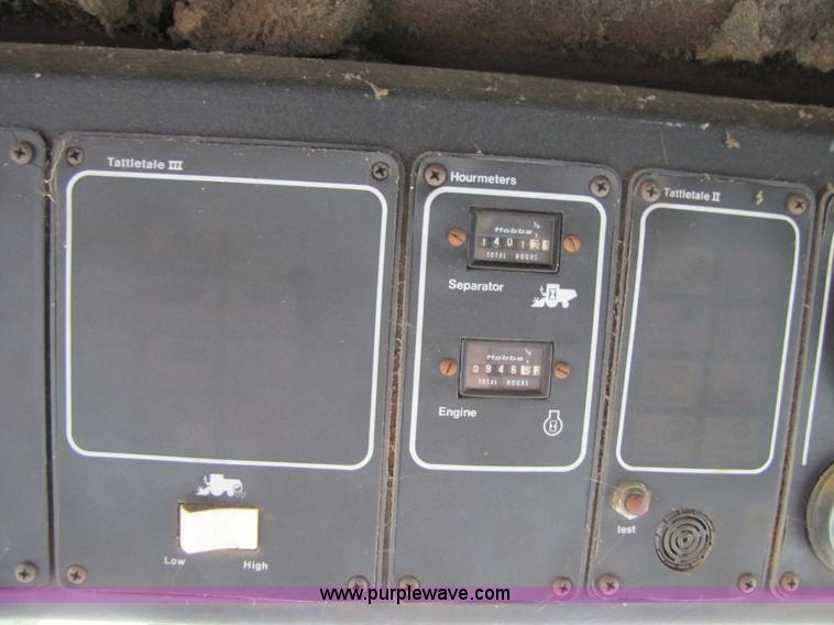 image for item 3455 1980 Gleaner L2 combine