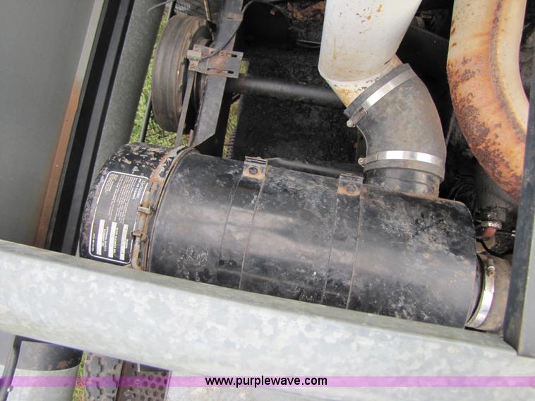 image for item 3455 1980 Gleaner L2 combine