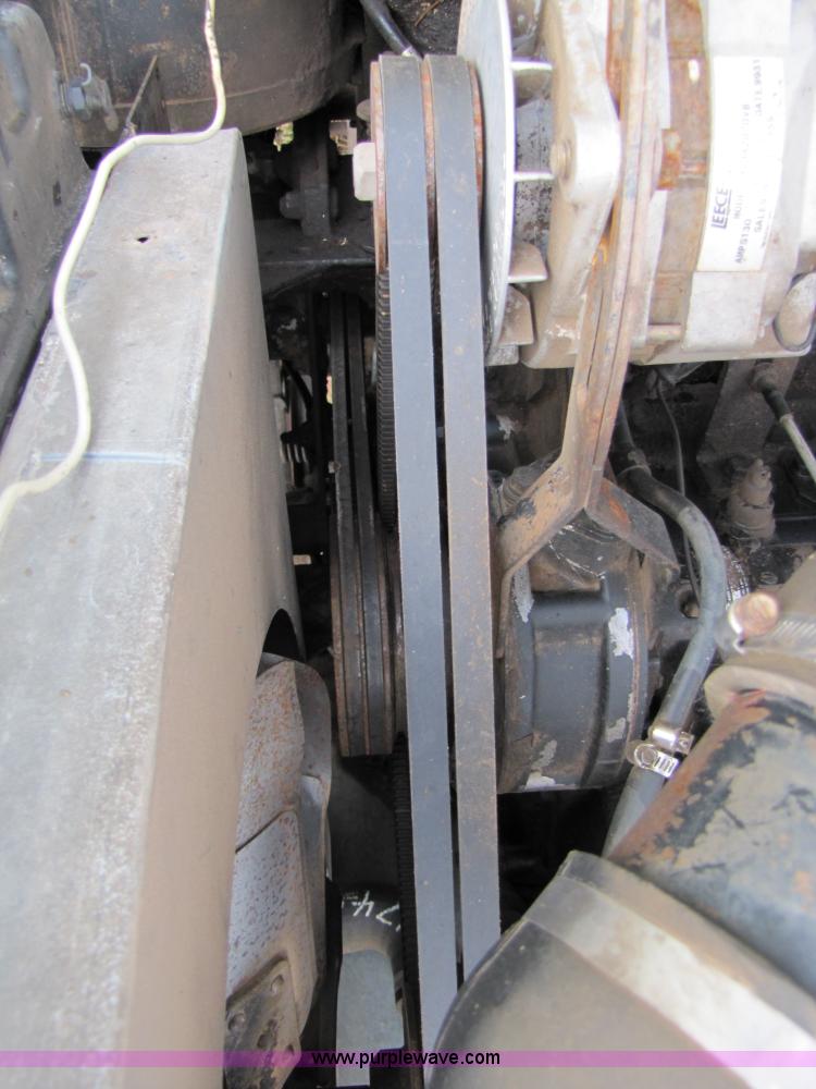 image for item 3455 1980 Gleaner L2 combine