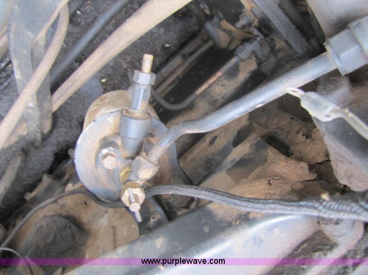 image for item 3455 1980 Gleaner L2 combine