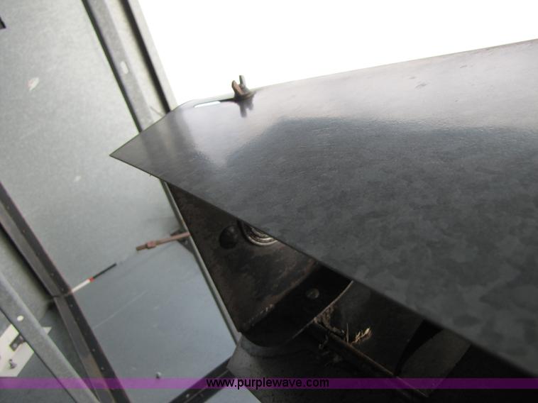 image for item 3455 1980 Gleaner L2 combine