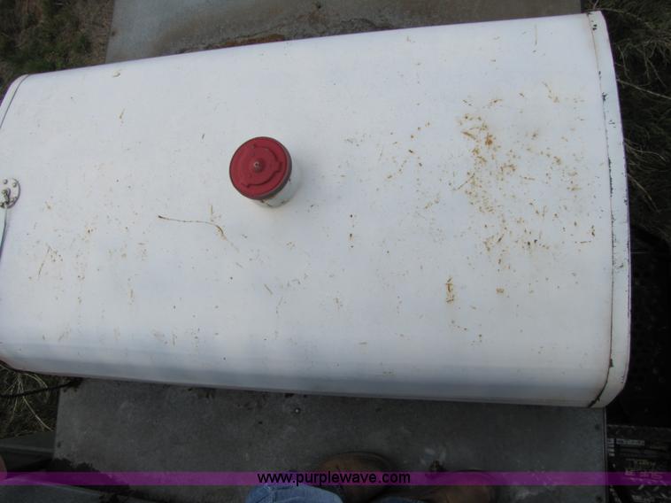 image for item 3455 1980 Gleaner L2 combine