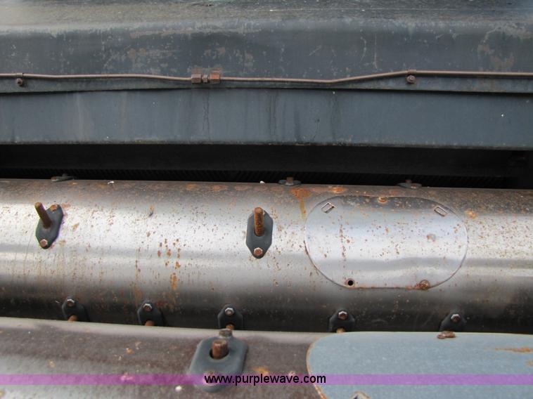 image for item 3455 1980 Gleaner L2 combine