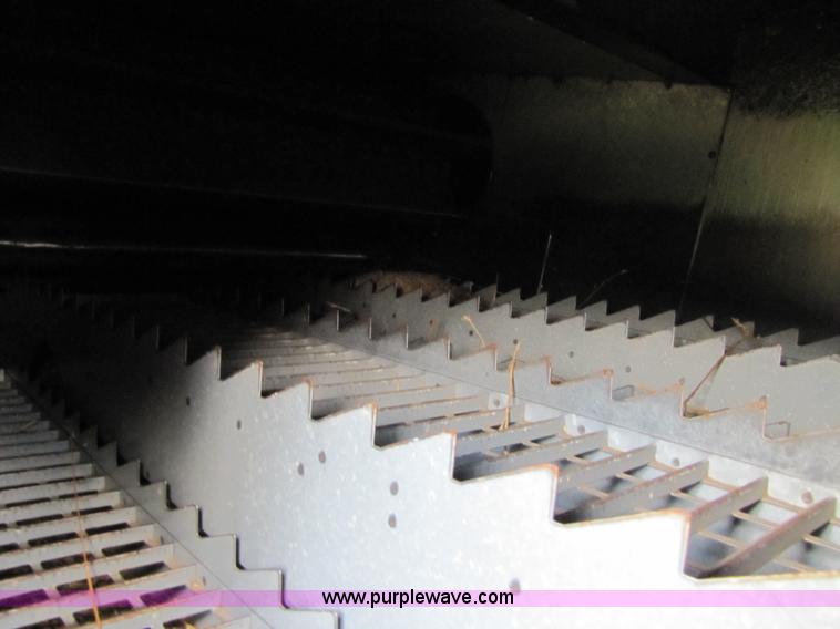 image for item 3455 1980 Gleaner L2 combine