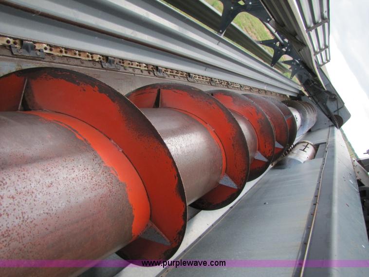 image for item 3455 1980 Gleaner L2 combine