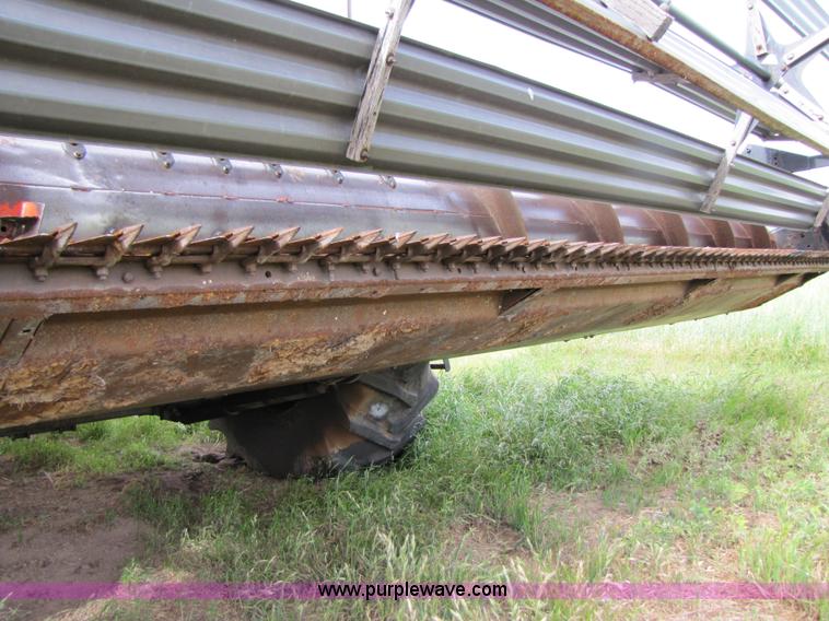 image for item 3455 1980 Gleaner L2 combine