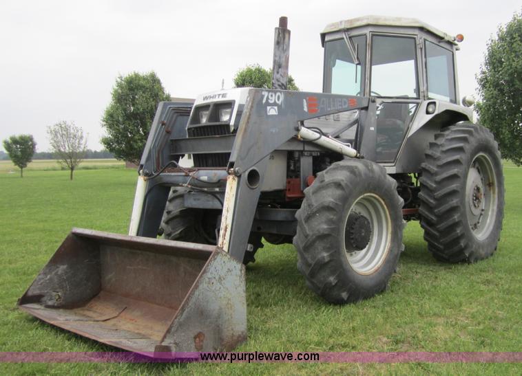 image for item 3878 1980 White 2-105 MFWD tractor