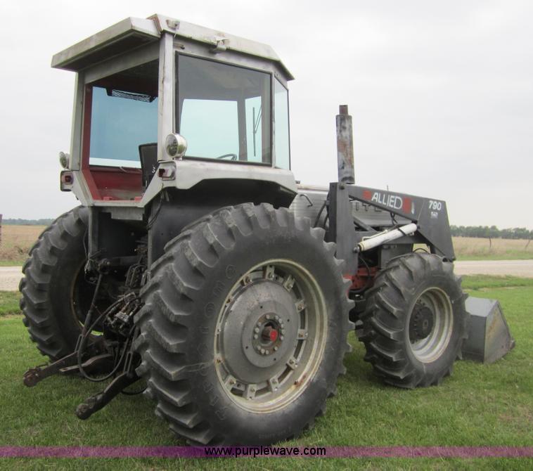 image for item 3878 1980 White 2-105 MFWD tractor