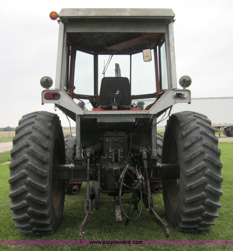 image for item 3878 1980 White 2-105 MFWD tractor