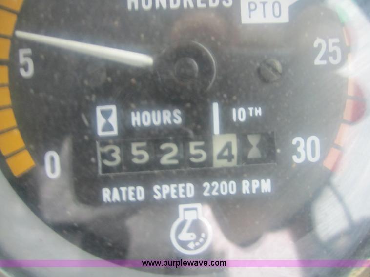 image for item 3878 1980 White 2-105 MFWD tractor