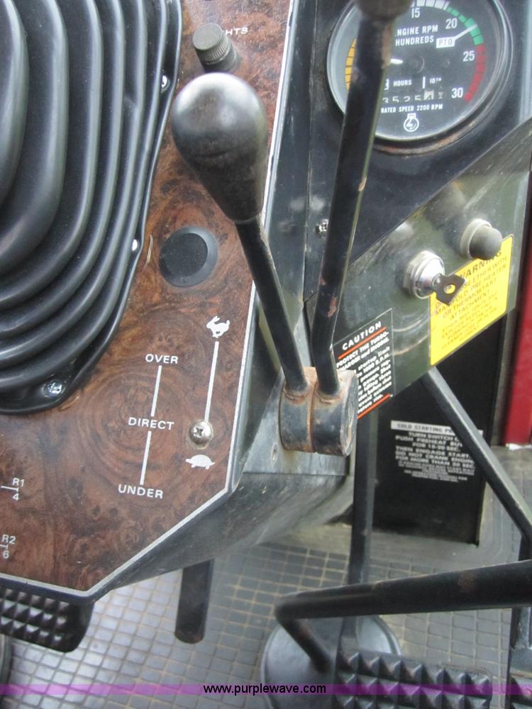 image for item 3878 1980 White 2-105 MFWD tractor