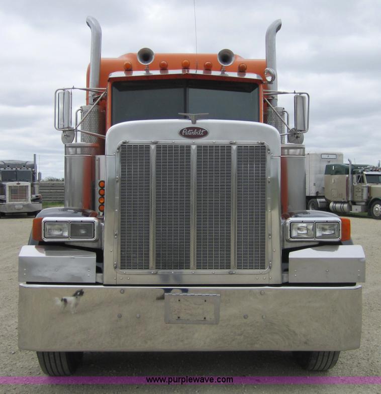 image for item 3885 1993 Peterbuilt 379 extended hood semi truck