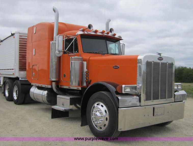 image for item 3885 1993 Peterbuilt 379 extended hood semi truck