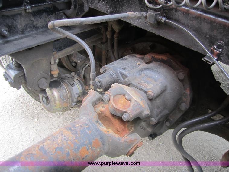 image for item 3885 1993 Peterbuilt 379 extended hood semi truck