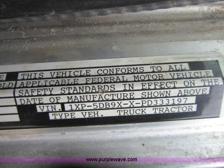 image for item 3885 1993 Peterbuilt 379 extended hood semi truck