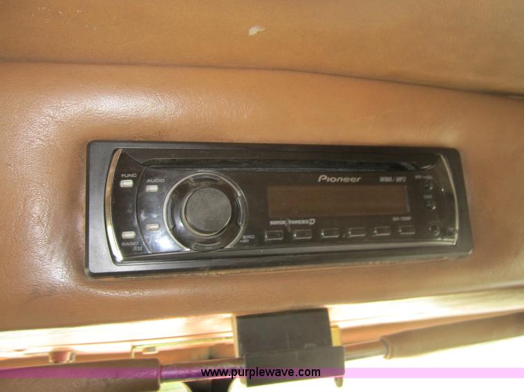 image for item 3885 1993 Peterbuilt 379 extended hood semi truck