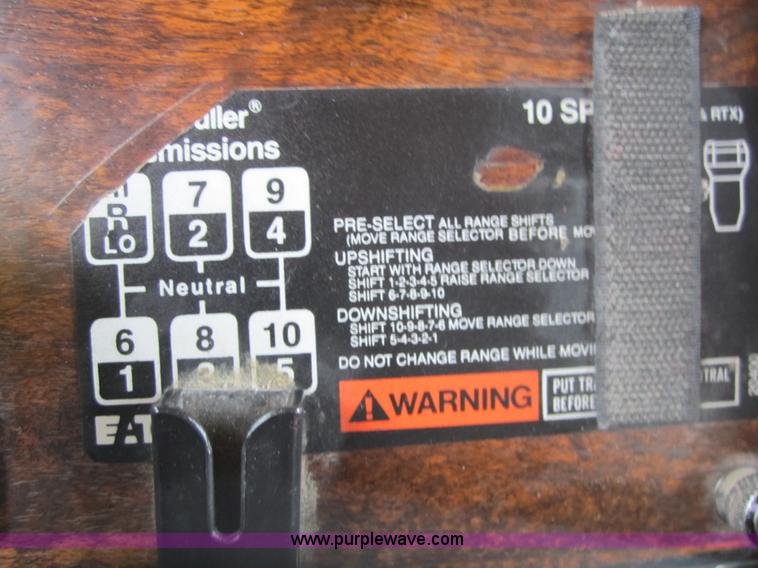 image for item 3885 1993 Peterbuilt 379 extended hood semi truck