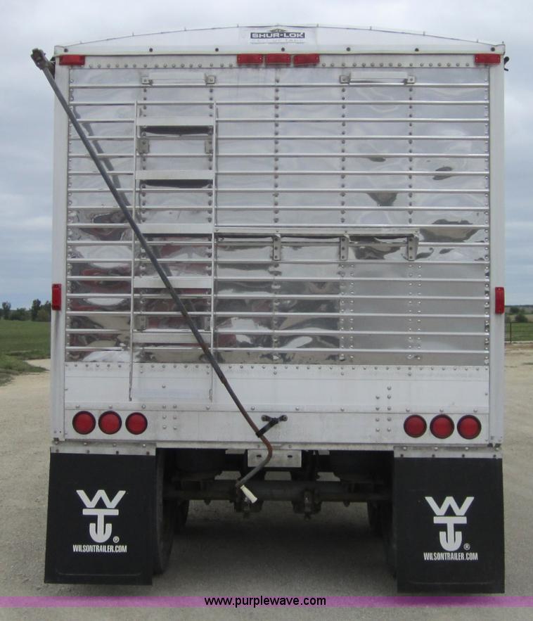 image for item 3886 1995 Wilson 43' double hopper grain trailer