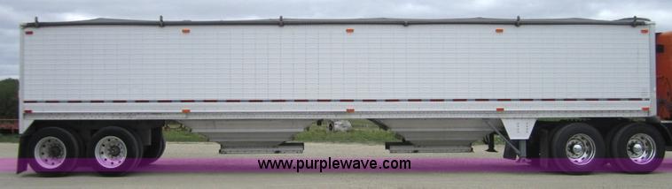 image for item 3886 1995 Wilson 43' double hopper grain trailer