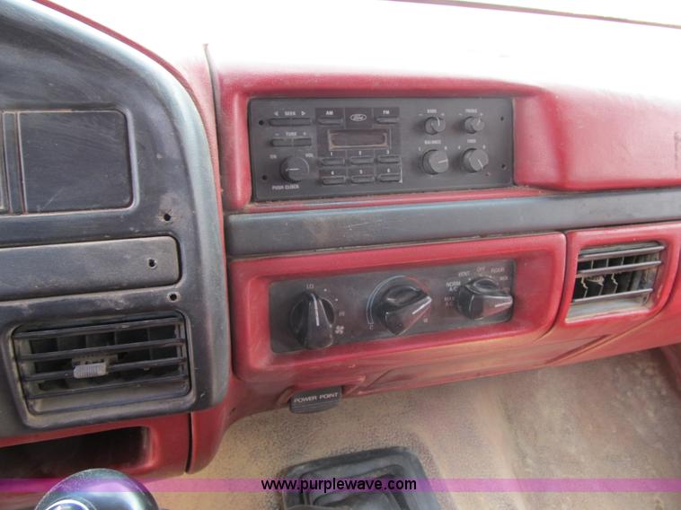 image for item 4105 1992 Ford F350 XL crew cab service truck