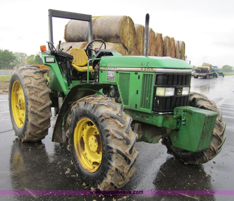 image for item 4387 1993 John Deere 6200 MFWD tractor